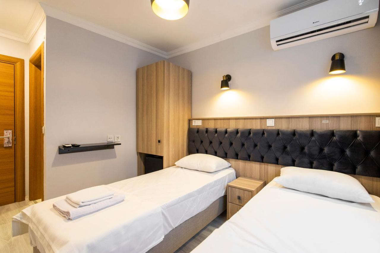 Deluxe Double or Twin Room,1126888239:JPEG